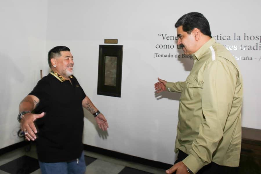 Maradona viajó a Venezuela para manifestar su apoyo al mandatario. (Twitter)