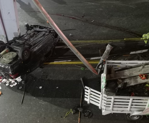 Dos personas mueren en aparatoso accidente. (César Velázquez)