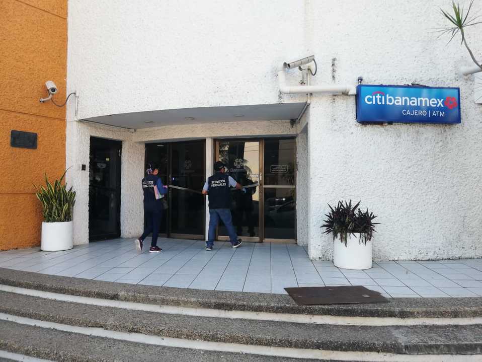 Asaltan banco en Tampico (Foto/Noel Vergara)