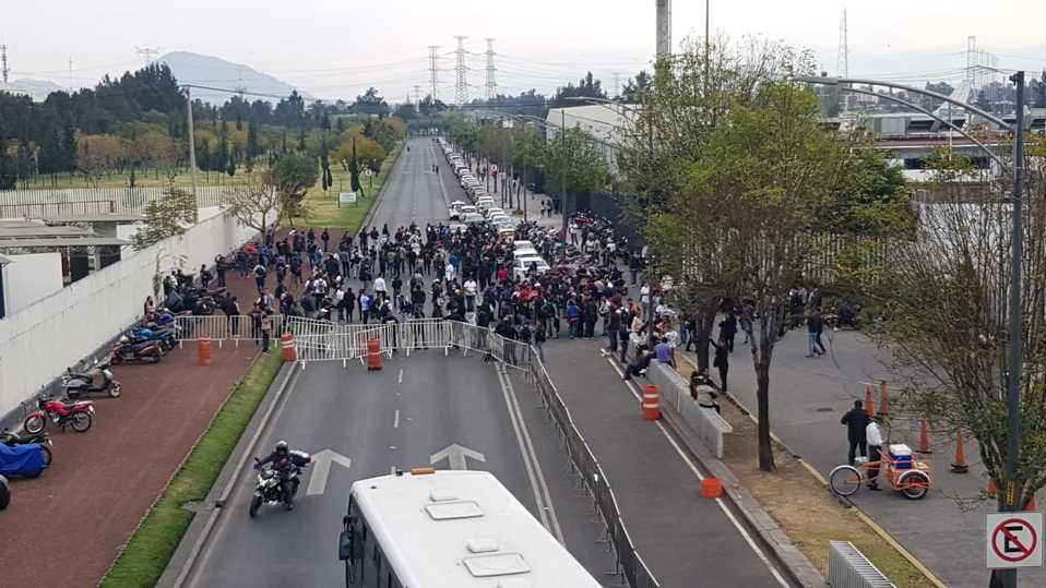 Bloqueo de policías federales a la altura de Periférico Oriente. (Especial)