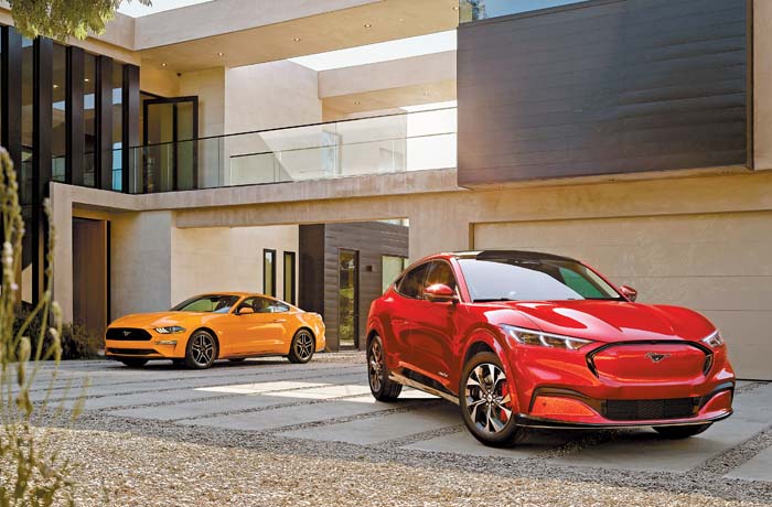 El Ford Mustang  Mach-E llegará a México a finales de este año. Especial.