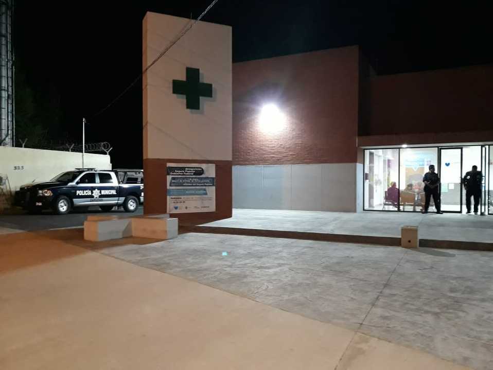 Las instalaciones de la Cruz Verde fueron resguardadas por elementos de la Policía Municipal y la Fiscalía Estatal (Martín Patiño Segura).