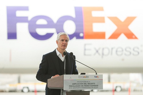 Durante la inauguración de la Ampliación del Recinto Fiscalizador de Fedex. (Especial)