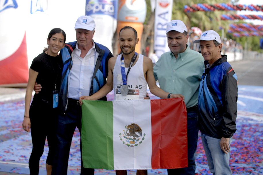 El lagunero se coronó campeón en dos años consecutivos en el Maratón Lala. (La Afición)