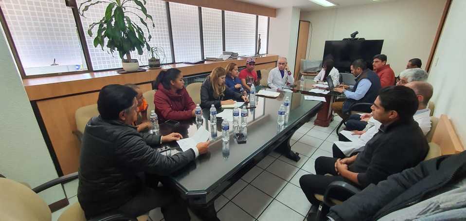 Autoridades del IMSS se reunieron para establecer compromisos. (Especial)