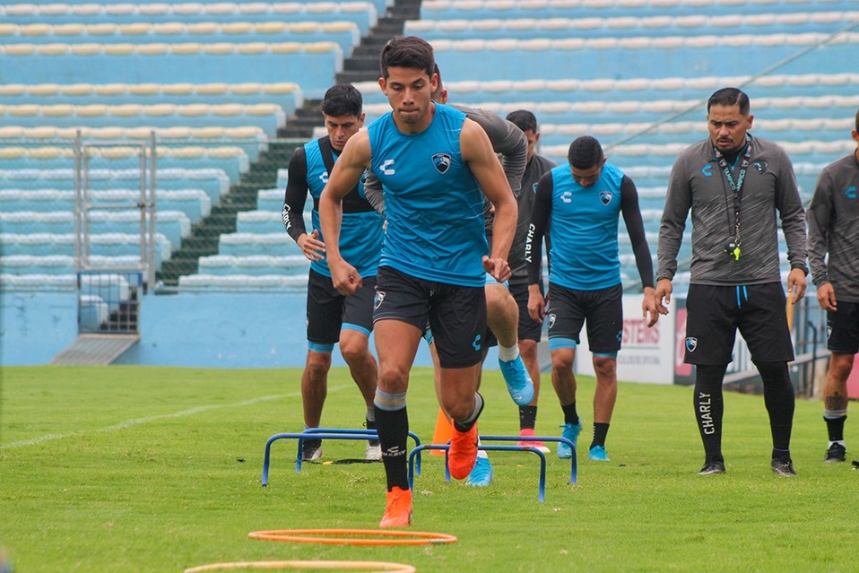 Jaiba Brava entrenando en el estadio Tamaulipas (Foto/Vía Facebook)