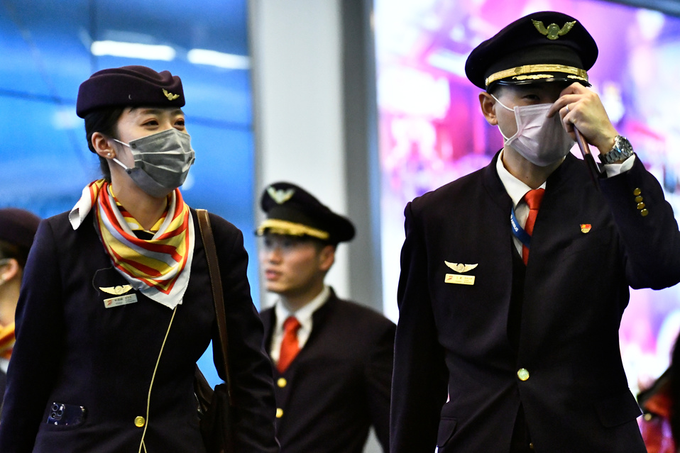 La mujer viajó a Wuhan, China y presentó síntomas similares al de coronavirus. (Reuters)