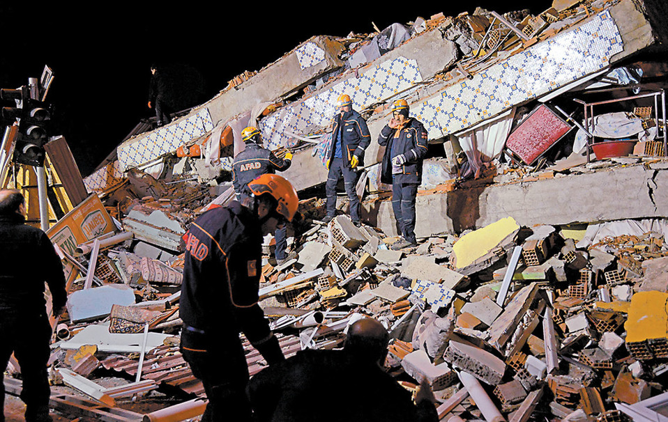 El país, atravesado por varias fallas tectónicas, suele ser escenario de sismos. (AFP)