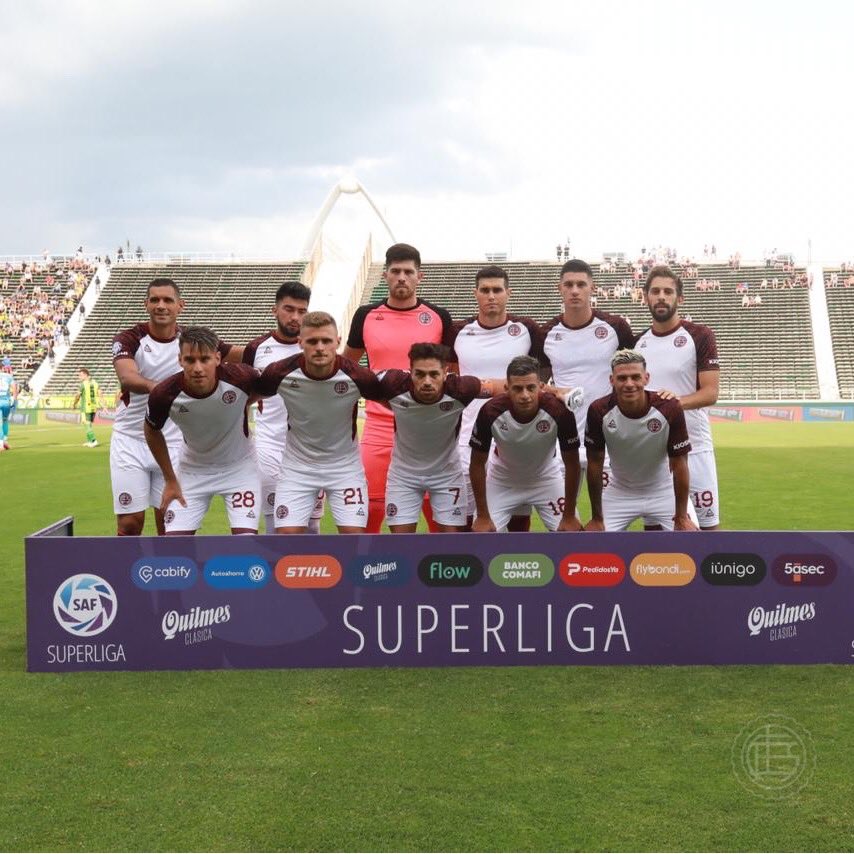 Jugadores del Lanús frente al Aldosivi (Twitter: @clublanus)