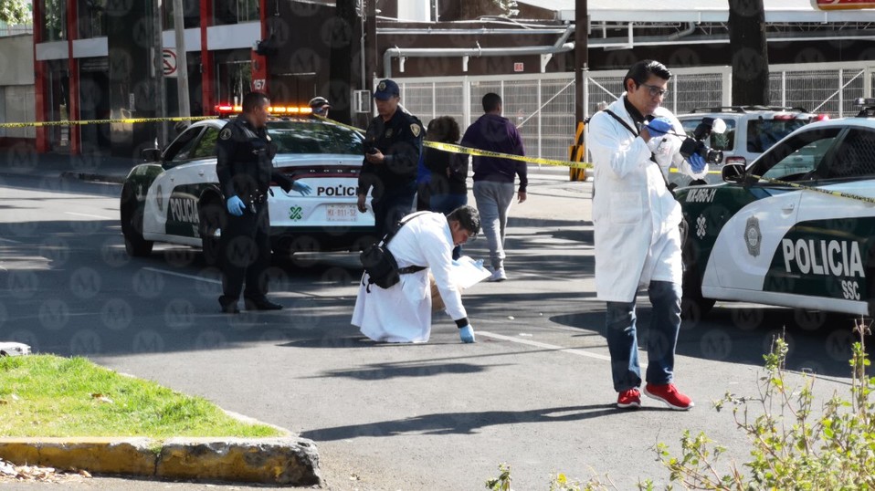 Peritos investigan la zona luego de que atropellaran a un ciclista de la tercera edad | Jorge Becerril