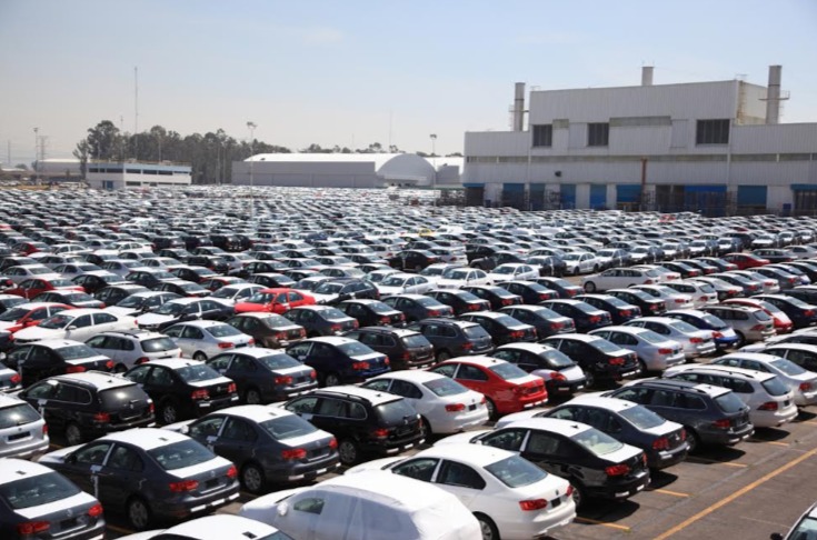 Disminuye 7% la venta de vehículos en el estado durante 2019: AMDA. (Andrés Lobato)