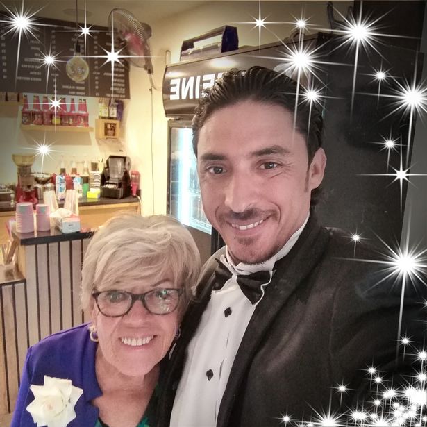 Iris asegura que Mohamed no busca quedarse con su dinero ni propiedades. (Facebook)