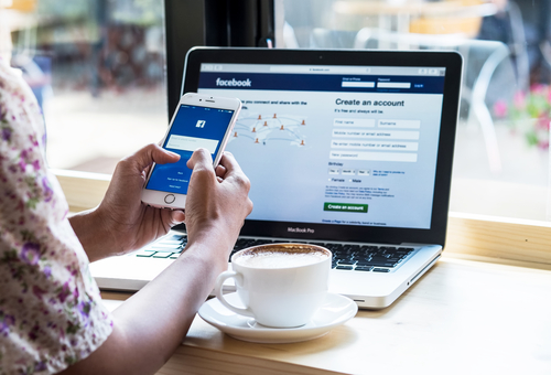 Facebook Messenger planea introducir reconocimiento facial para bloquear la 'app'. (Shutterstock)