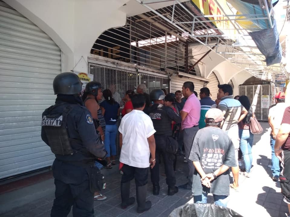 Las personas fueron detenidas por el robo al mercado joyero.