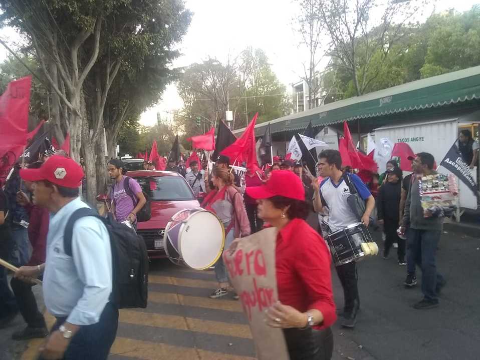 Marcha del SITUAM salió del plantel de Xochimilco hacia la Rectoría en Tlalpan. (Jorge Becerril)