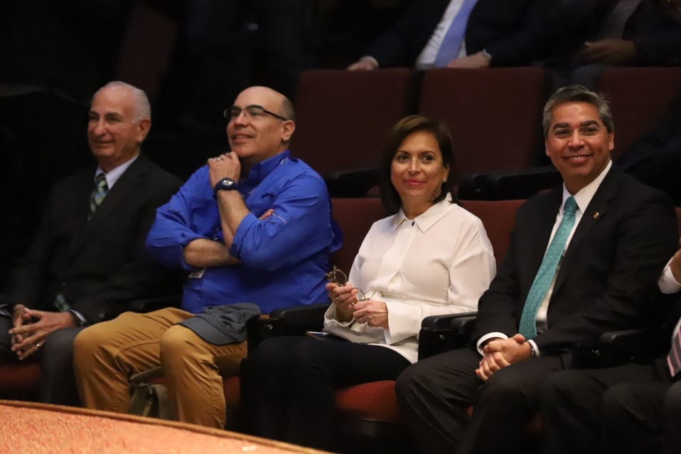 Cristina Díaz Salazar y Zeferino Salgado Almaguer, alcaldes de Guadalupe y San Nicolás de los Garza. (Foto: Especial)