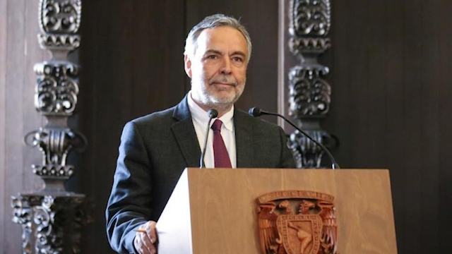 Dan licencia a Ramírez Cuéllar para asumir dirigencia interina de Morena