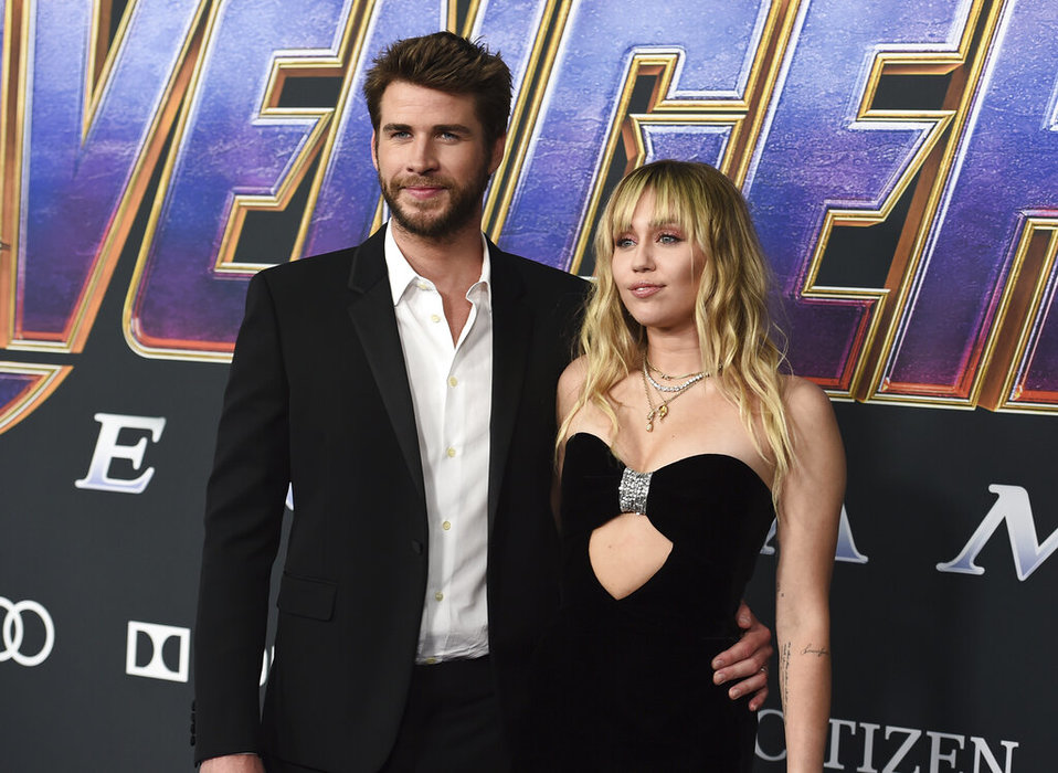 Miley Cyrus y Liam Hemsworth finalizan divorcio (Shutterstock).