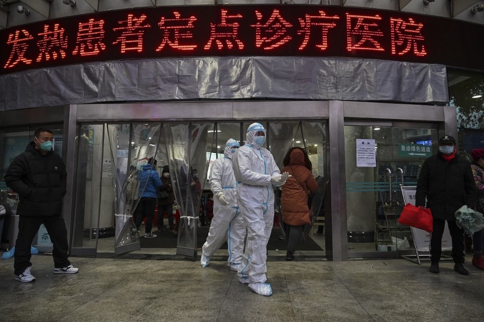 El saldo anterior era de 106 muertos y más de 4 mil infectados por el coronavirus en China. (AFP)
