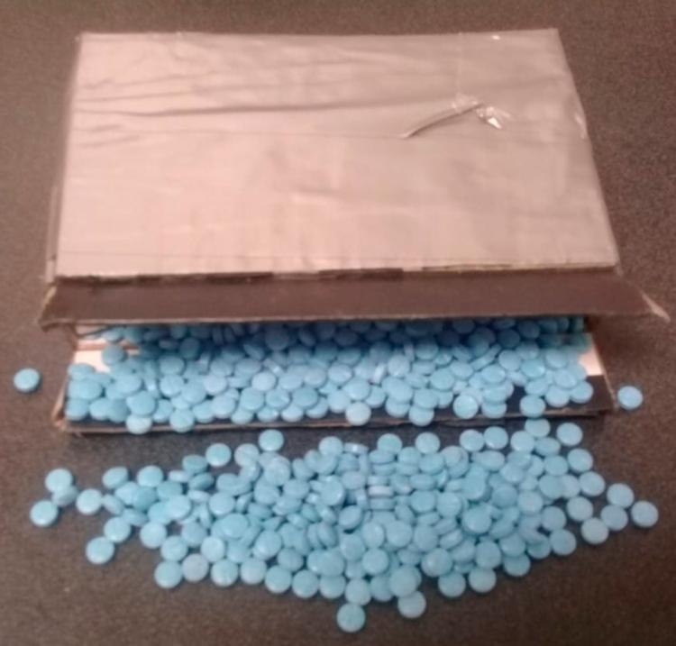 En el lugar se encontró una caja de cartón con las pastillas de fentanilo. (Norma Ponce)
