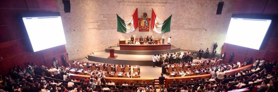 Pleno de la Legislatura de Oaxaca./ Twitter @CongresoOaxLXIV