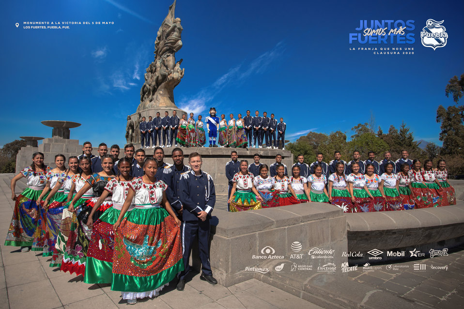 Previo a la jornada del fin de semana, los equipos varonil y femenil del Puebla se tomaron la foto oficial (Especial)
