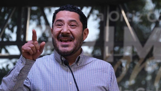 Martí Batres impulsa reforma para doblaje obligatorio en cine y TV