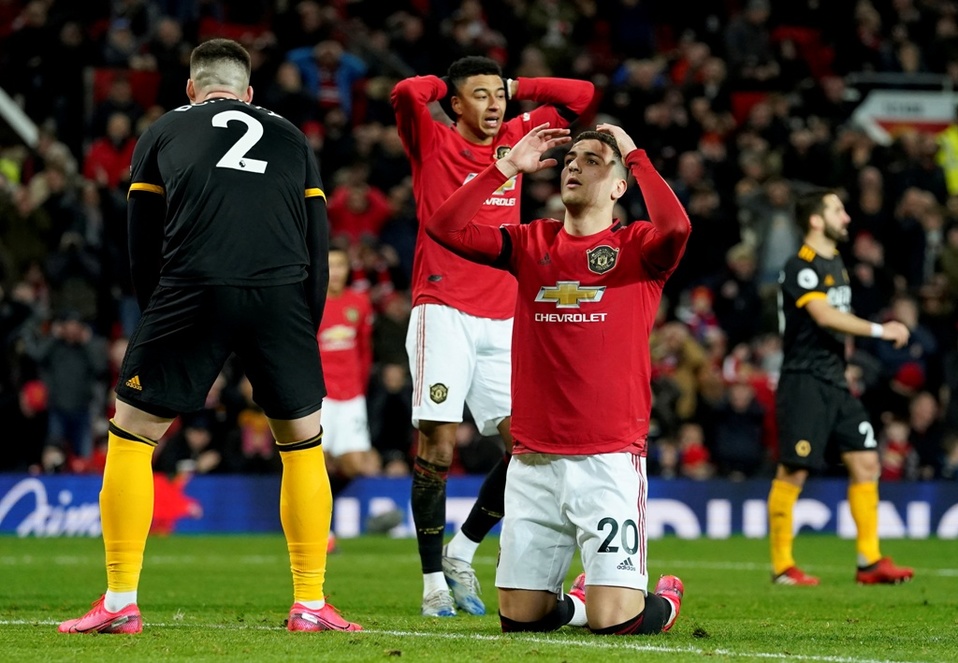 Manchester United y Wolves empatan sin goles (Reuters)