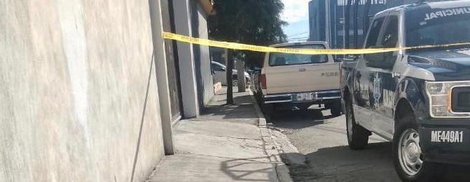 Se encontraba sobre la acera. (Abadiel Martínez)