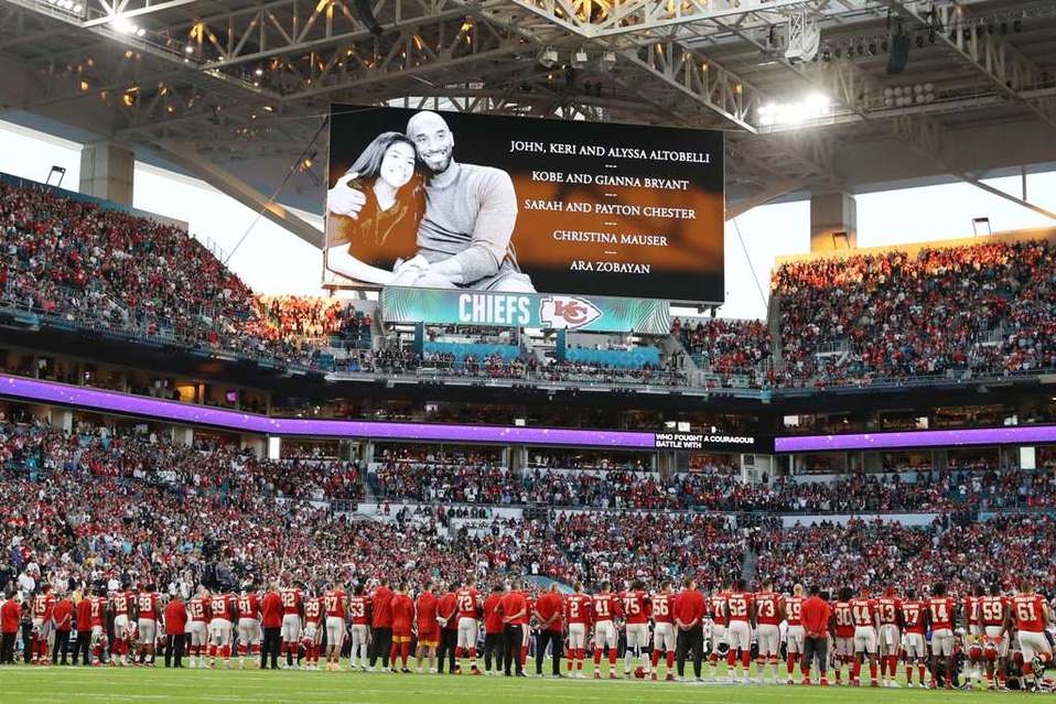 Minuto de silencio para Kobe Bryant en el Super Bowl (AFP)