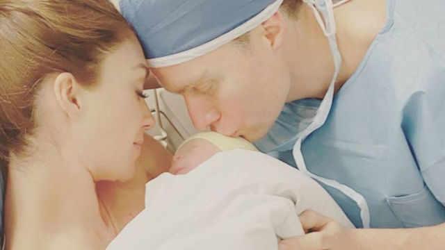 Anahí y Manuel Velasco dan la bienvenida a Emiliano, su segundo bebé