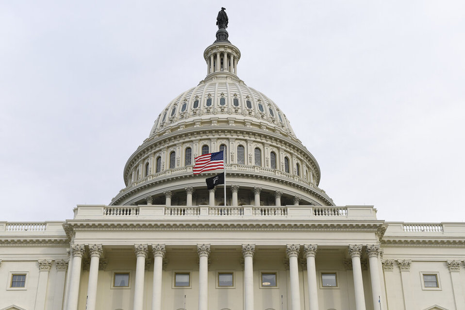 El Capitolio alberga tanto la Cámara de Representantes como la Cámara de Senadores de Estados Unidos. (AP)