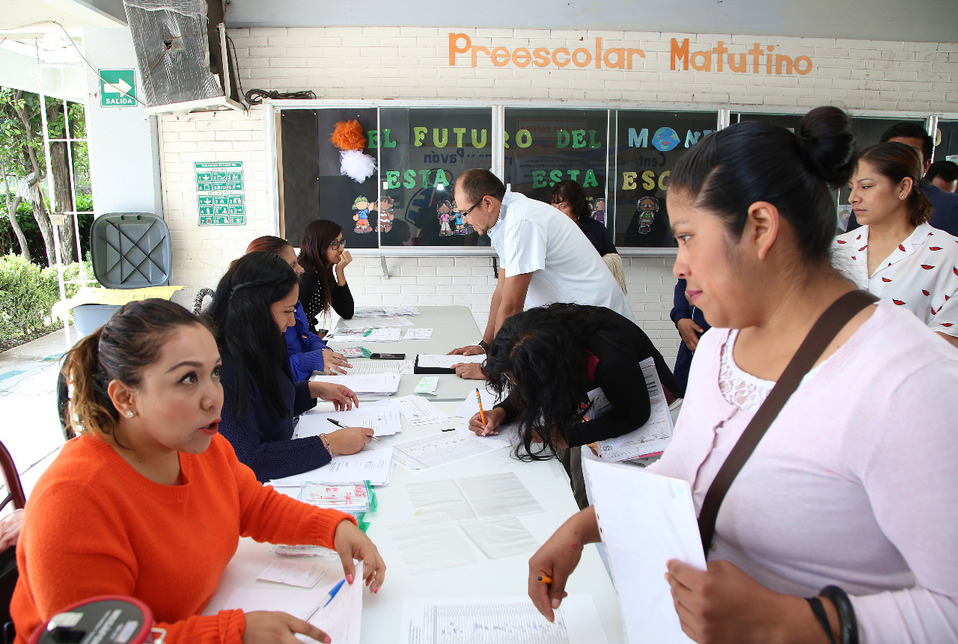 Inician preinscripciones con alta demanda de ingreso a centros escolares. (Jaime Zambrano)