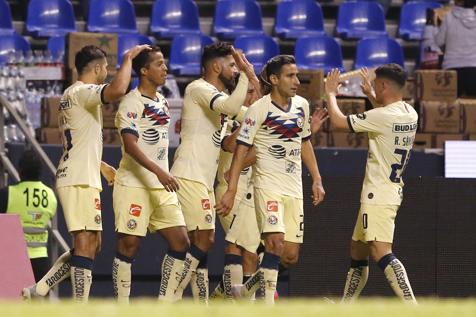 Jugadores de América en festejo de gol (Imago7)