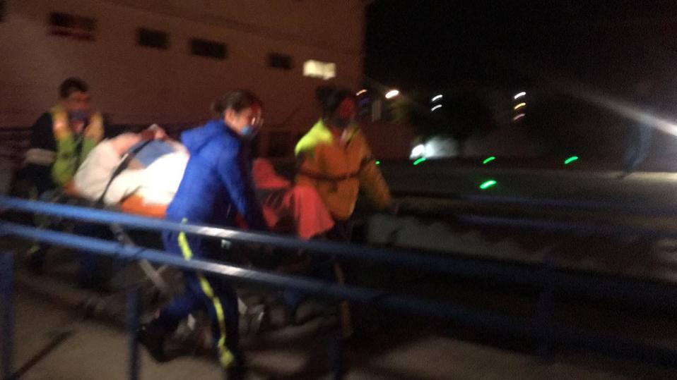 Un policía resultó herido durante en incidente. (César Velázquez)