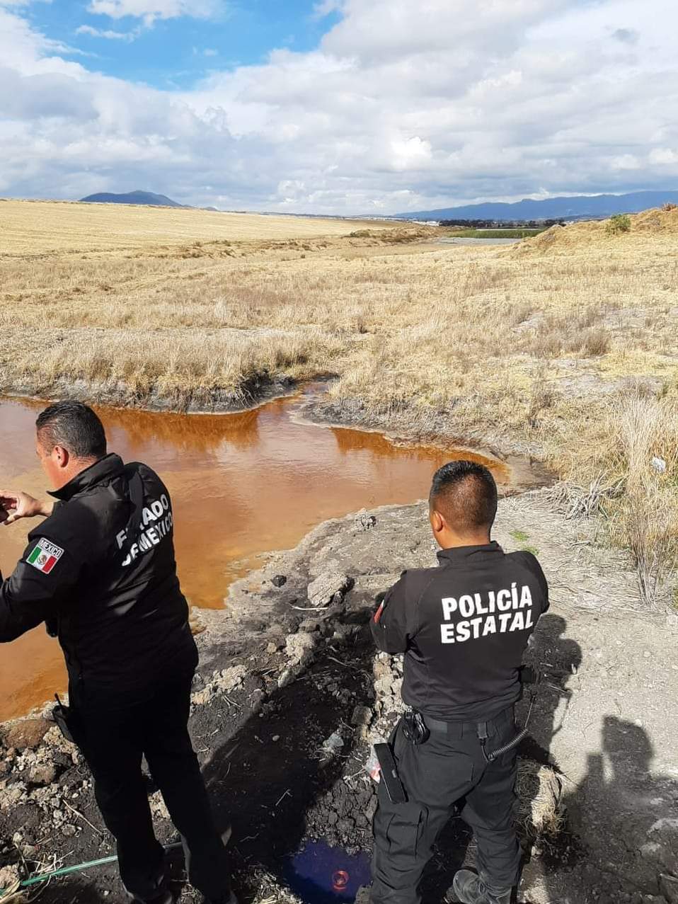 Acudió personal de Pemex y la FGR. (Especial)