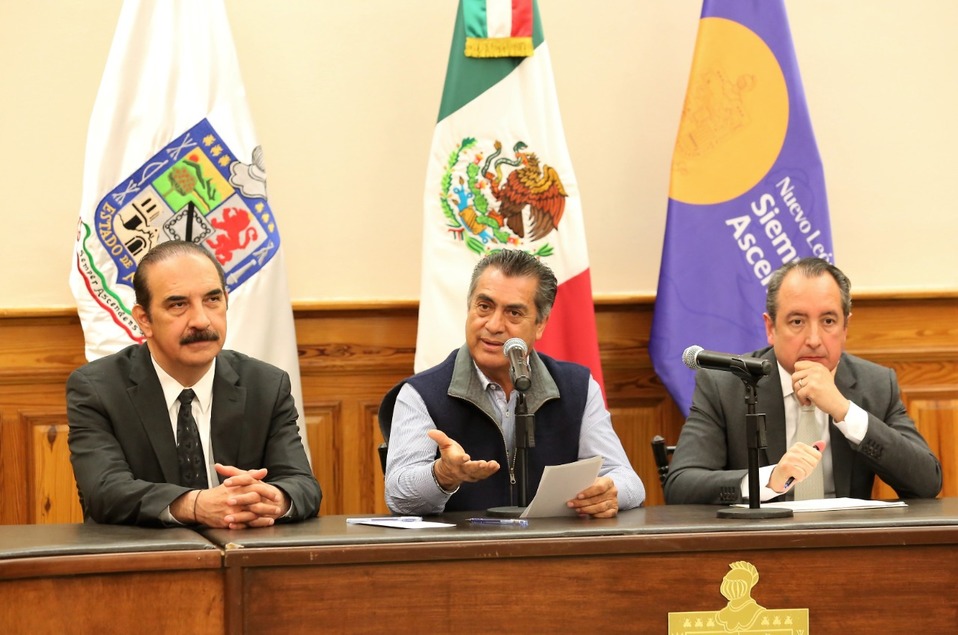 El gobernador Jaime Rodríguez Calderón en rueda de prensa. (Foto: Raúl Palacios)