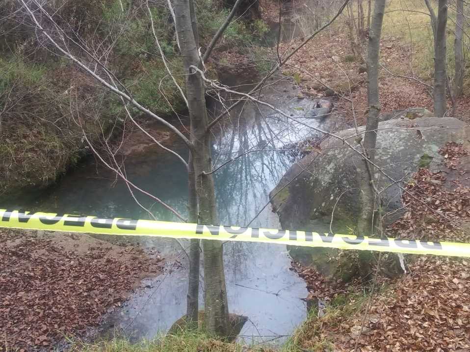 Los cuerpos fueron hallados en el río por campesinos.