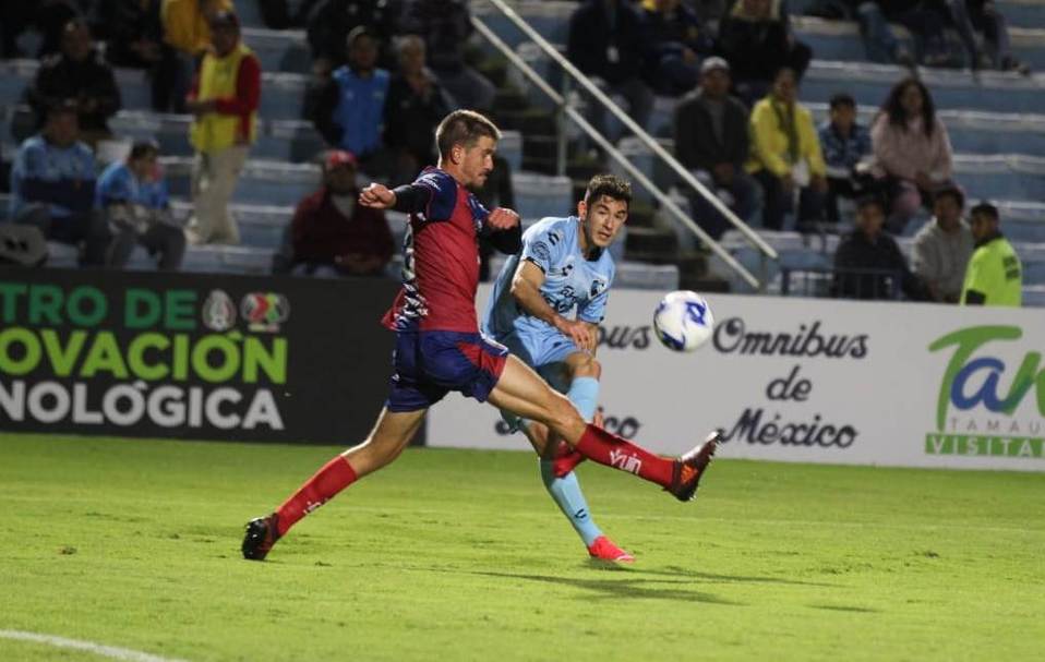 Jaiba Brava se enfrenta al Atlante. (Yazmín Sánchez)