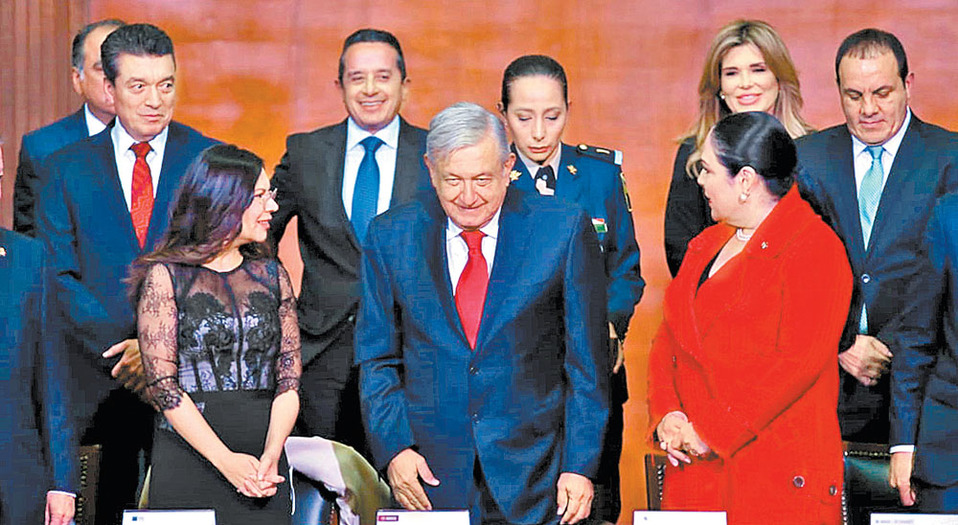Presentes, las titulares de la Cámara y el Senado, Laura Rojas y Mónica Hernández.  (Octavio Hoyos)
