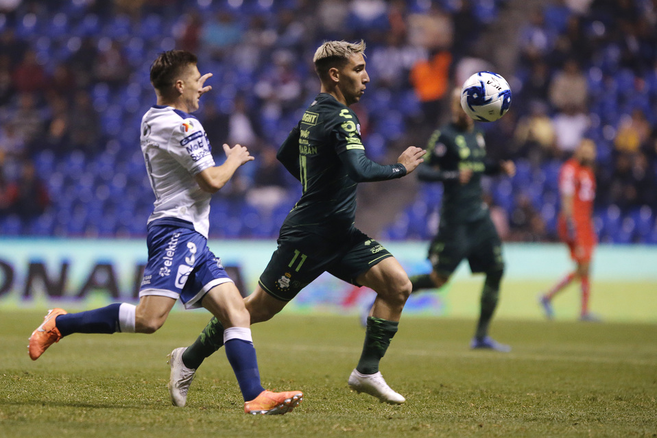 Puebla y Santos empatan en el Estadio Cuauhtémoc (Imago 7)