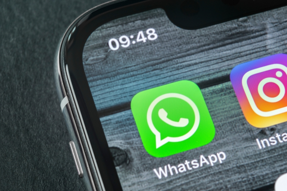 WhatsApp para iPhone ya tiene modo oscuro. (Shutterstock)