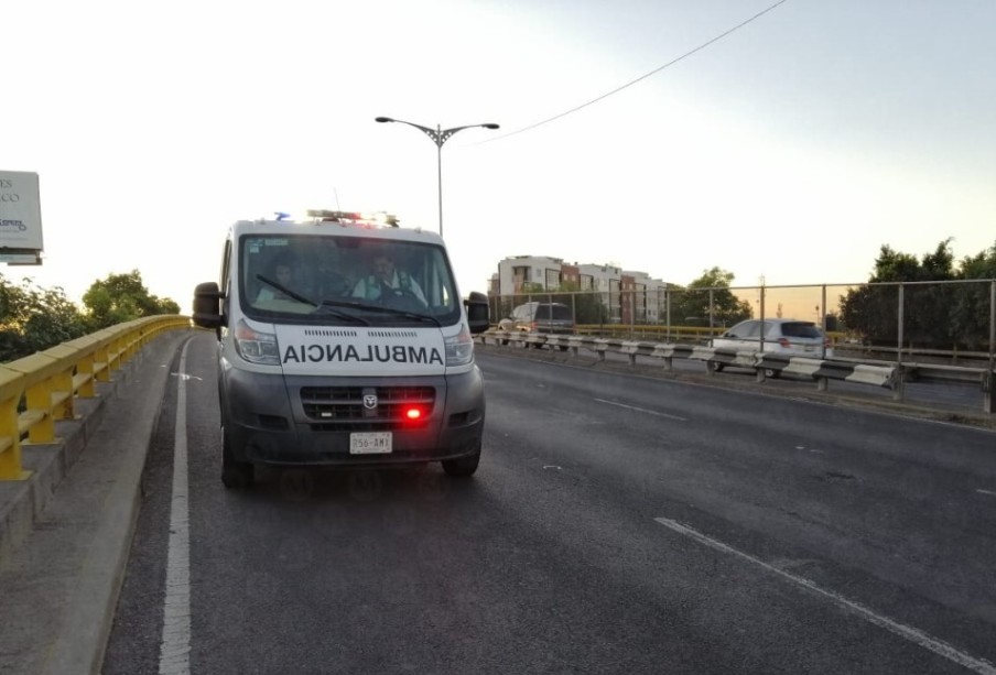 Un indigente fue atropellado en la avenida Aquiles Serdán. | Jorge Becerril