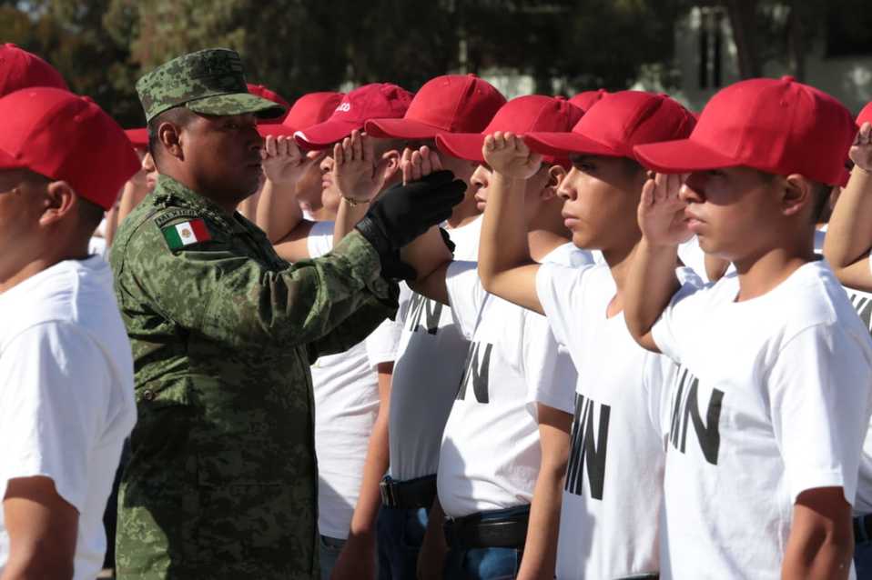 Servicio Militar Nacional clase 2001, remisos y mujeres voluntarias. (Maribel Calderón)