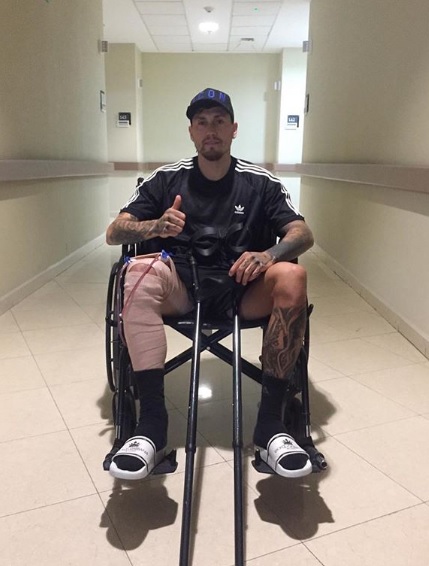 Nico Castillo recibe el alta médica tras su operación del tendón y sufrir una trombosis arterial (Instagram @castillo30__)