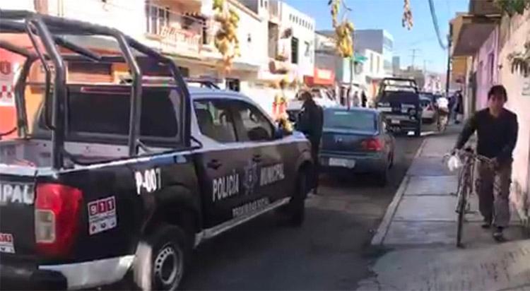 Atacan con arma de fuego a hojalatero en Zacatelco. (Adolfo Tenahua)