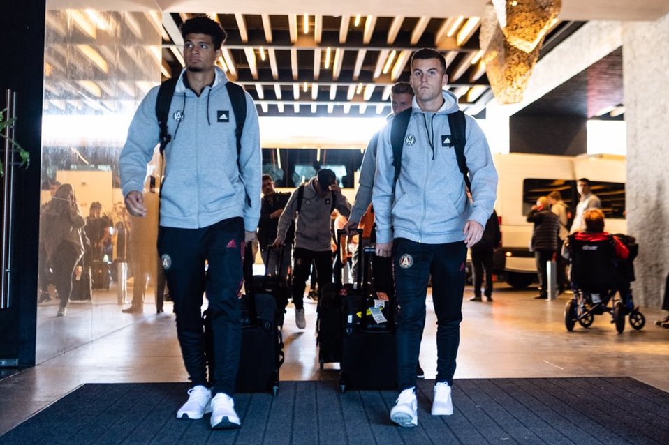Jugadores del Atlanta United en su llegada a Guadalajara (Twitter @ATLUTD)