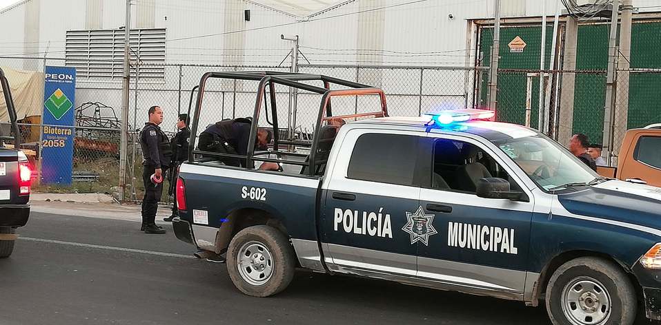 Policías de El Salto, son agredidos a balazos por asaltantes (Jorge Martínez)