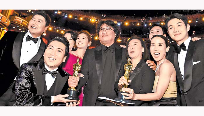 La película que domino en la pasada entrega del Oscar es un éxito en México, donde ha registrado excelentes números.
