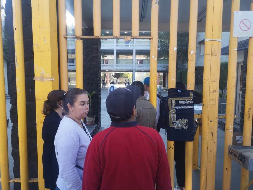 Prepa 8 de la UNAM reanudará clases mañana. | César Velázquez